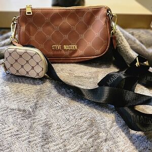 Steve Madden Crossbody Bag with Detachable coin purse